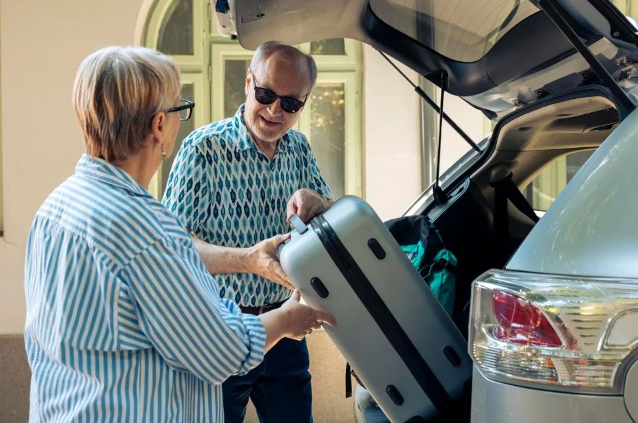 What to Look for When Picking a Senior Living Community What to Look for When Picking a Senior Living Community