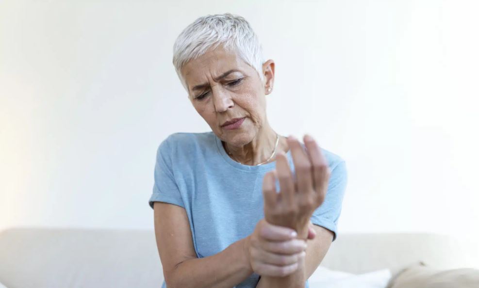 Herbs to Fight Arthritis in Older Adults Herbs to Fight Arthritis in Older Adults