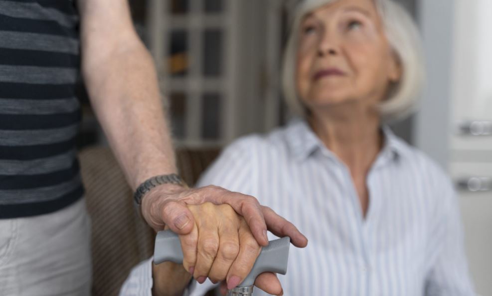 Mistakes To Avoid When Caring for Your Aging Parent Mistakes To Avoid When Caring for Your Aging Parent