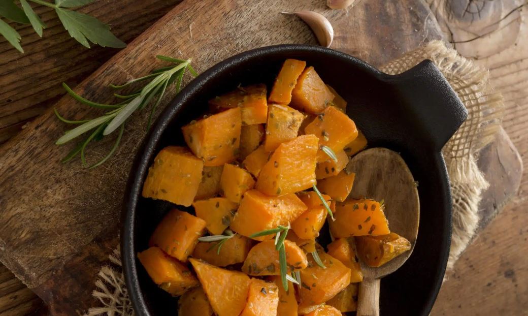 Passover Tzimmes with Carrot and Ginger Passover Tzimmes with Carrot and Ginger